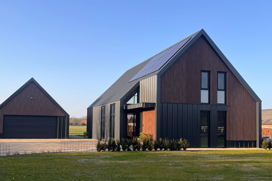 Nieuwbouw bijgebouw te Alphen